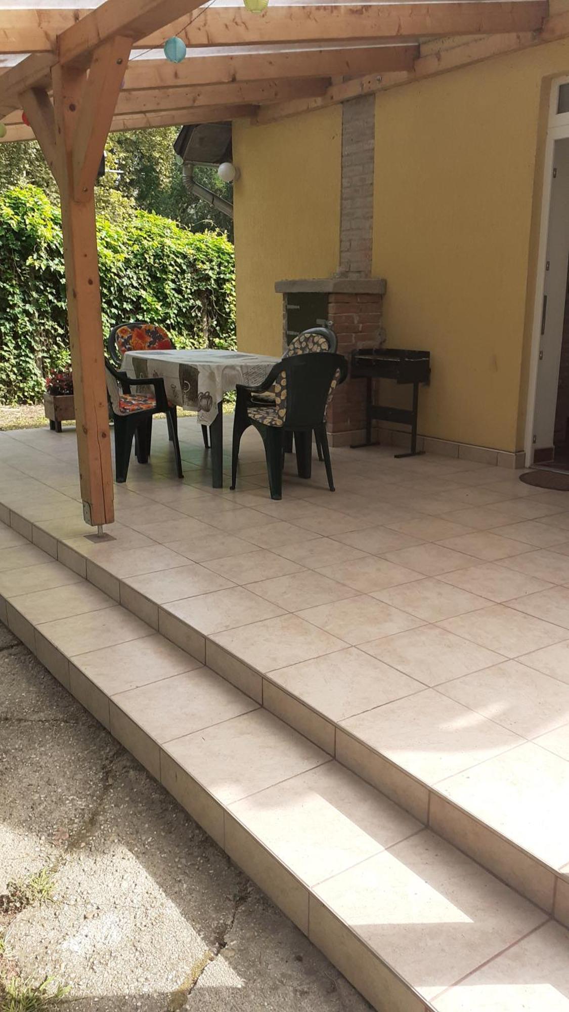 Borostyán Vendégház Tiszaug Extérieur photo